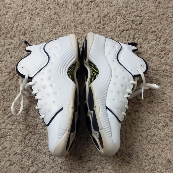 Jordans - Picture 3 of 5